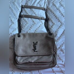 Women’s Beige Chain Purse Doope